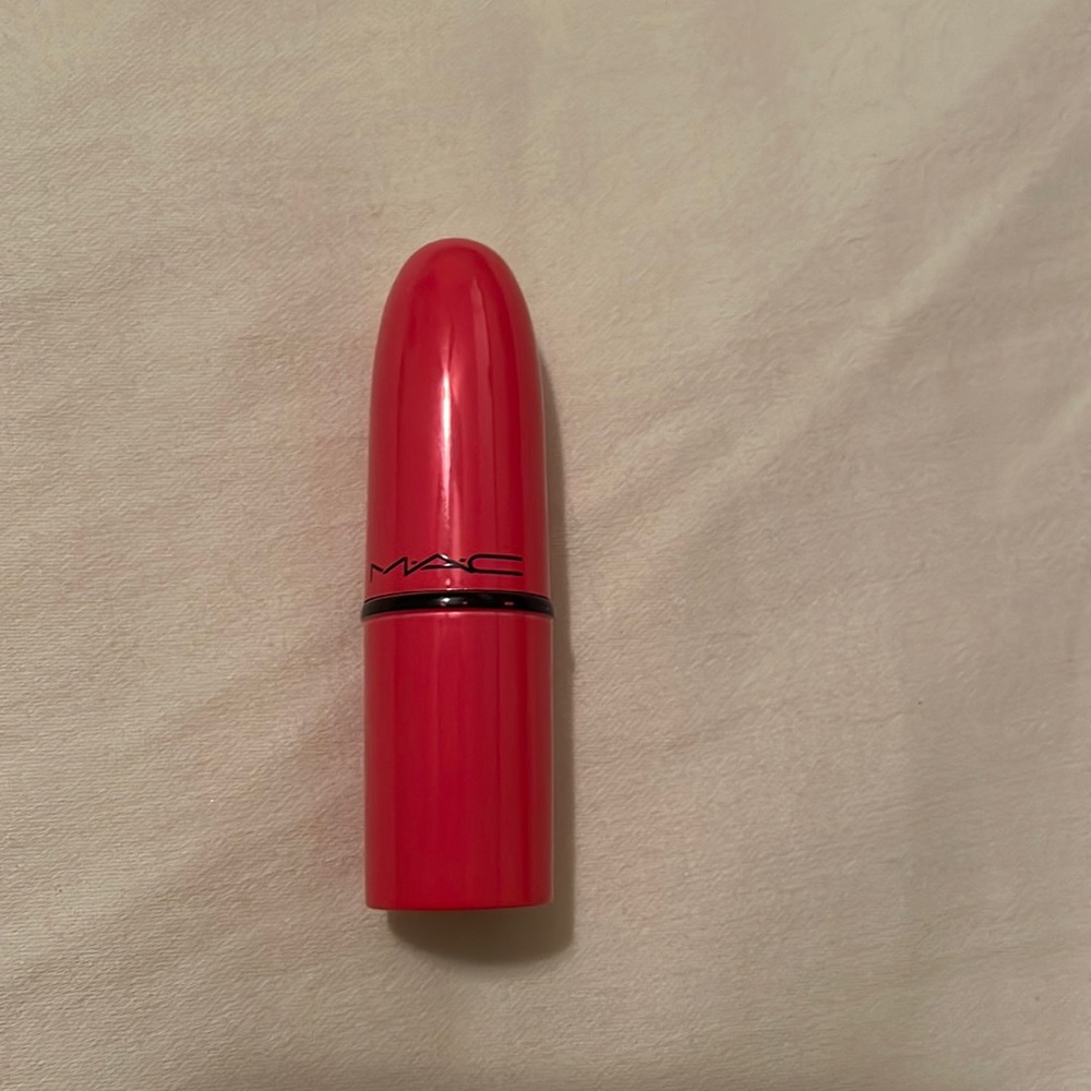 MAC travel size lipstick